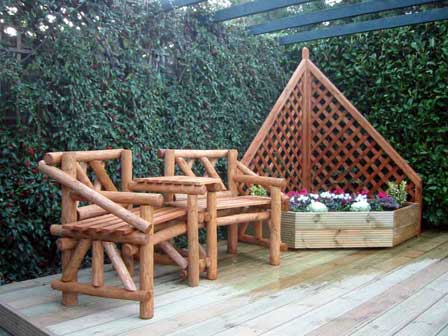 Combination-Bench-And-Large-Corner-Planter-With-Diamond-Trellis.jpg